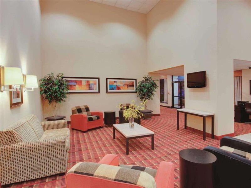 Ramada Inn By Wyndham Fairfield Nj Екстер'єр фото